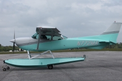 Cessna-172-Seaplane